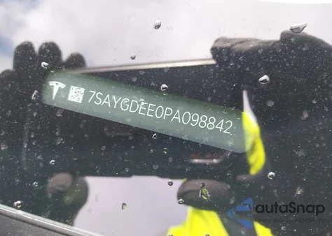 2023 Tesla Model Y Awd/Long Range Dual Motor All-Wheel Drive из США, поврежденный, VIN 7SAYGDEE0PA098842